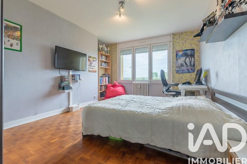Appartement - 121 m² - 6 pièces