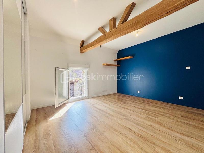 Maison ancienne - 220 m² - 8 pièces