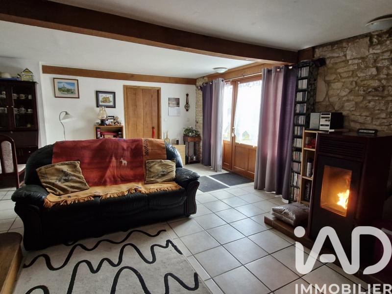 Maison - 330 m² - 12 pièces