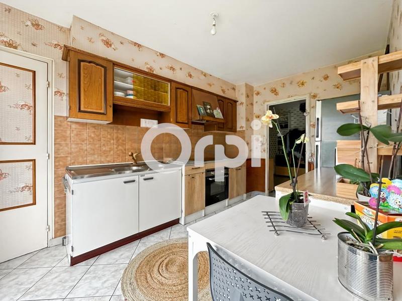 Appartement - 102 m² - 5 pièces