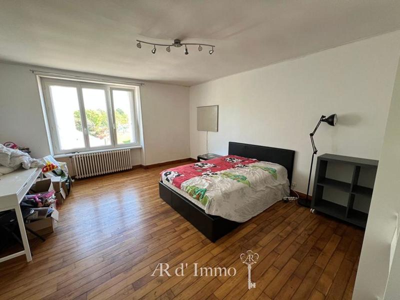Maison - 162 m² - 6 pièces