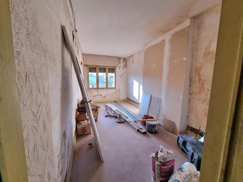 Maison - 296 m² - 13 pièces