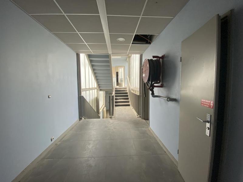 Entrepôt - 10 000 m²