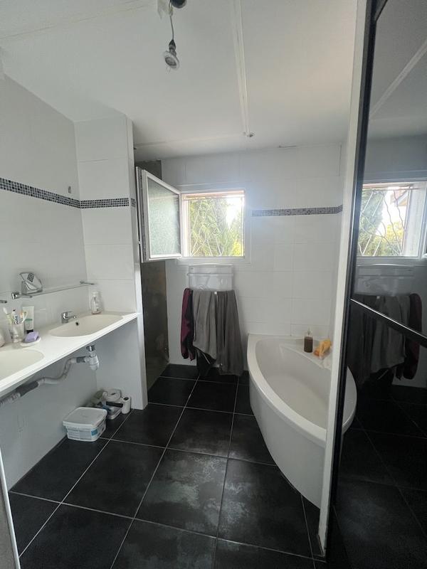 Local d'activités - 226 m² - 5 pièces