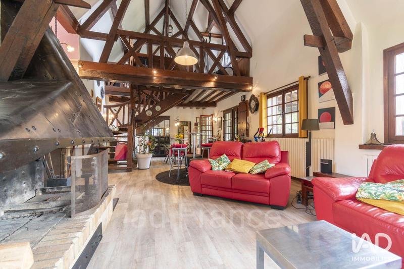 Maison - 235 m² - 5 pièces