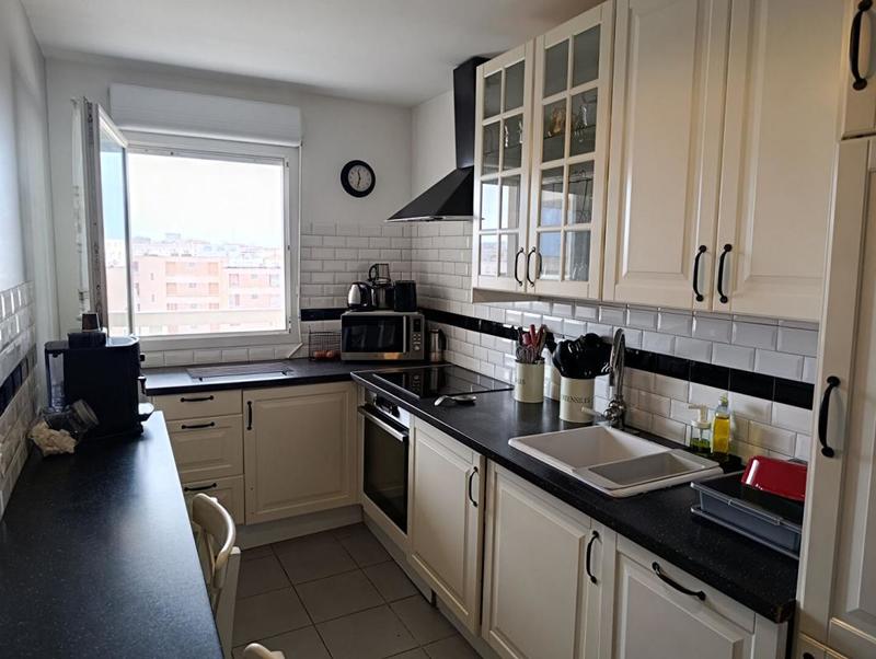 Appartement - 81 m² - 4 pièces