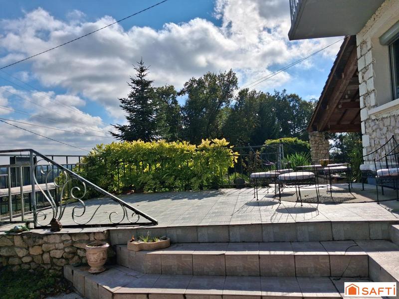 Maison - 147 m² - 6 pièces