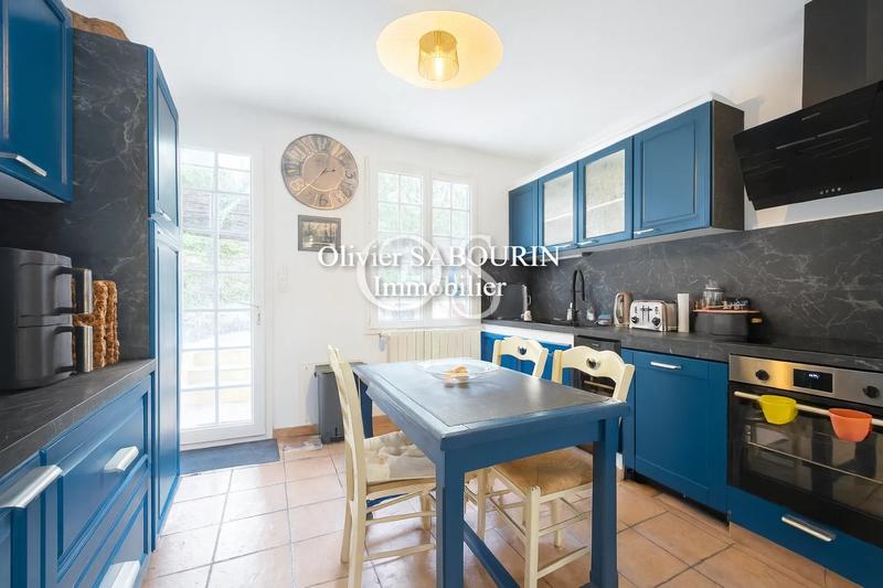 Villa - 206 m² - 8 pièces