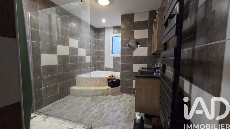 Maison - 120 m² - 4 pièces