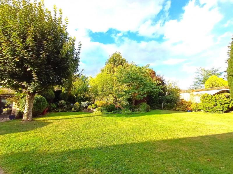 Maison - 165 m² - 6 pièces