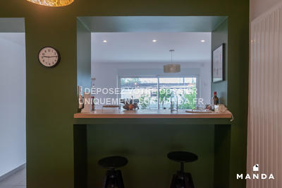 Chambre - 10 m² - 6 pièces