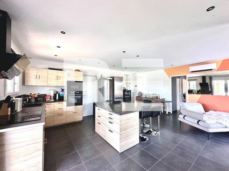 Villa - 90 m² - 4 pièces