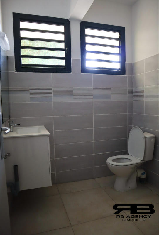 Appartement - 93 m² - 4 pièces