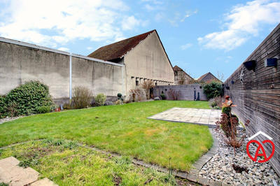 Maison - 216 m² - 7 pièces