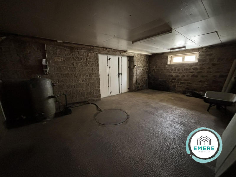 Maison - 152 m² - 7 pièces