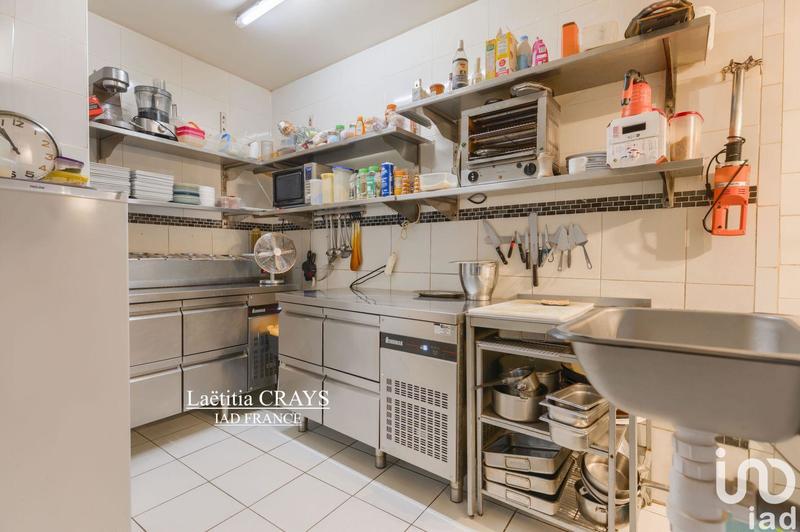 Local commercial - 213 m²