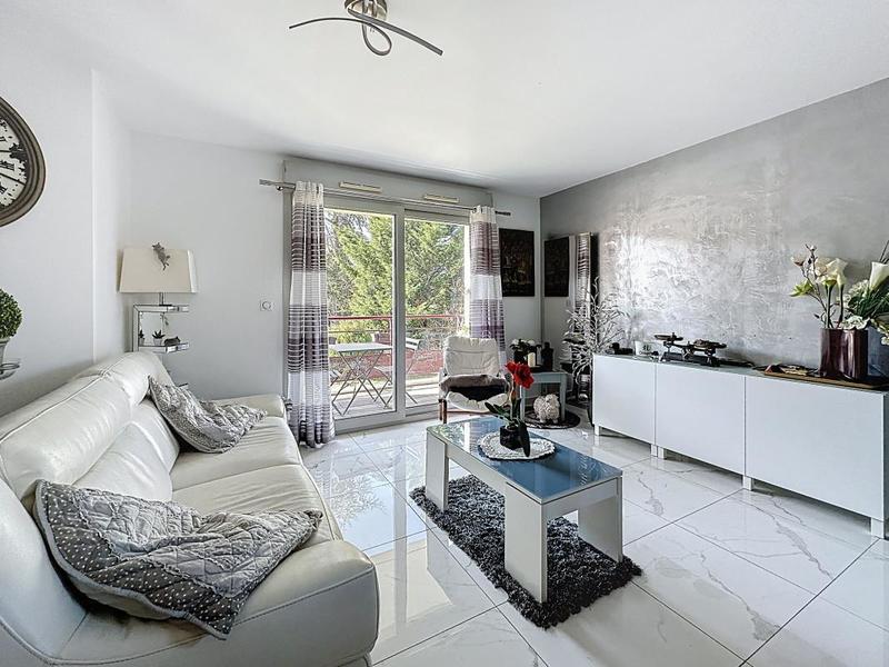 Appartement - 64 m² - 3 pièces