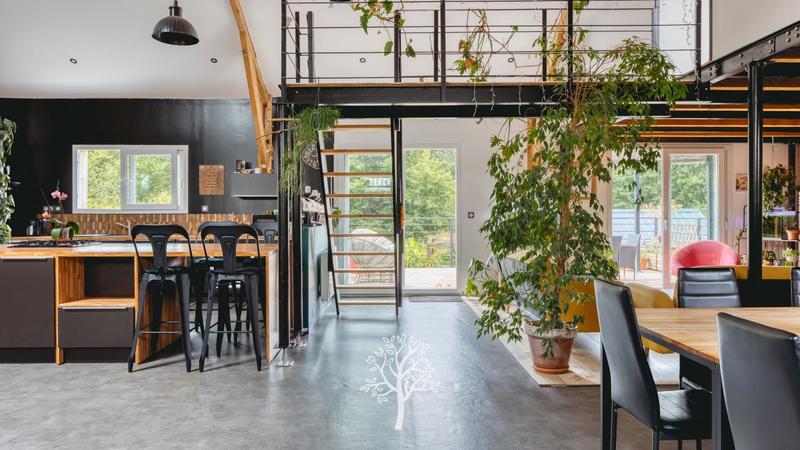 Maison - 225 m² - 6 pièces