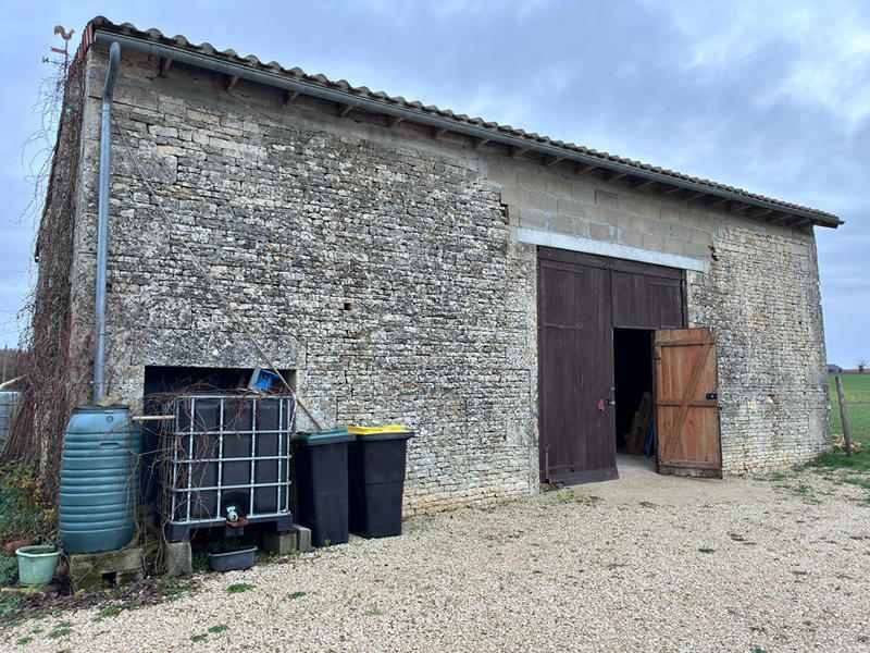 Maison - 360 m² - 13 pièces