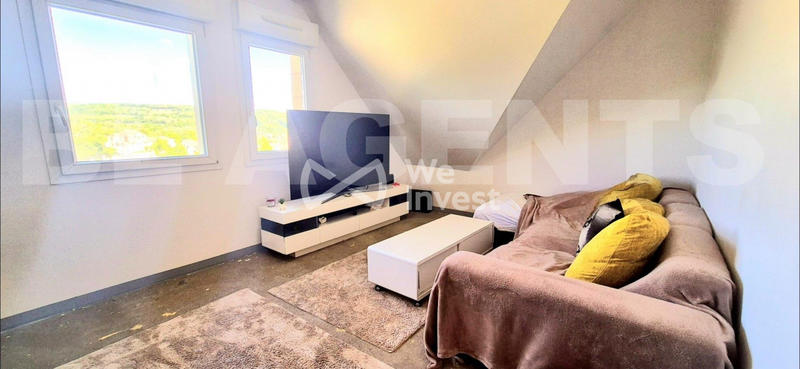 Maison - 222 m² - 8 pièces