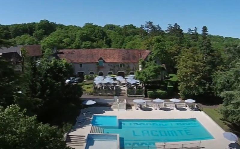 Maison de domaine - 594 m² - 8 pièces