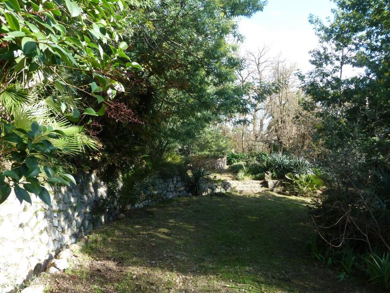 Maison - 760 m² - 13 pièces