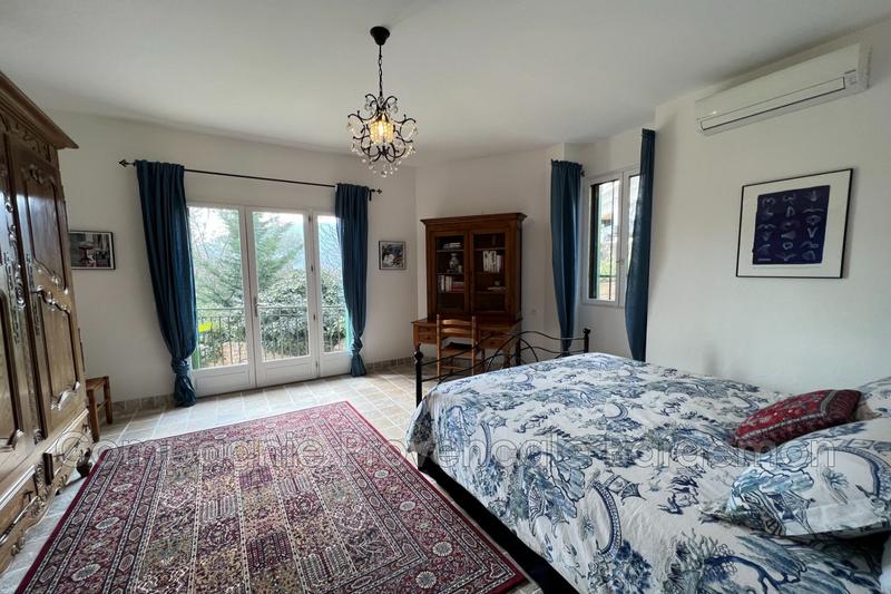 Appartement - 92 m² - 3 pièces