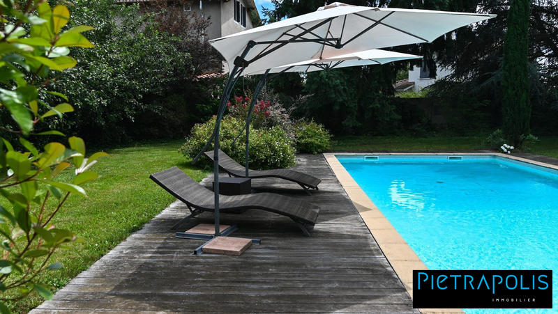 Maison ancienne - 190 m² - 6 pièces