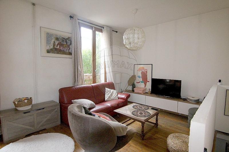 Maison - 96 m² - 4 pièces