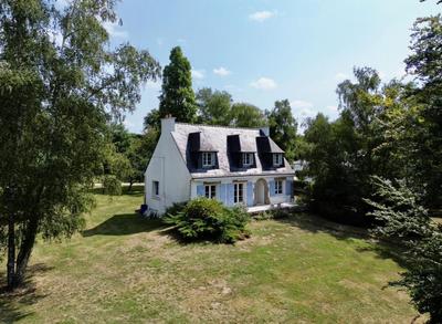 Maison traditionnelle - 128 m² - 6 pièces