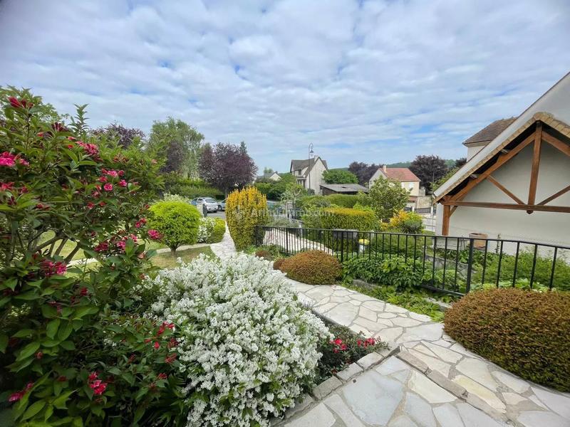 Maison - 166 m² - 7 pièces