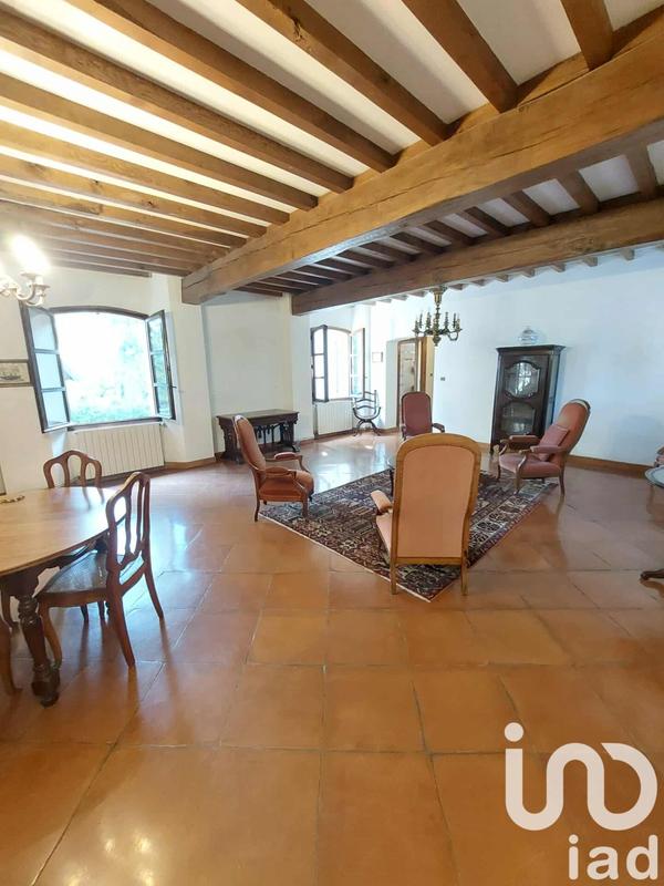 Maison - 389 m² - 10 pièces