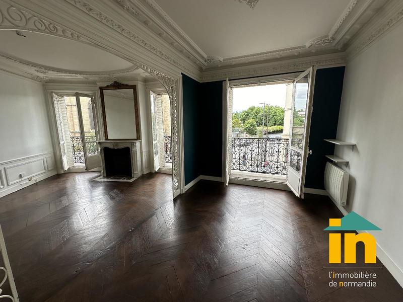 Appartement - 84 m² - 4 pièces