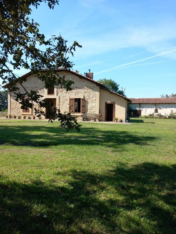 Maison en pierre - 95 m² - 5 pièces