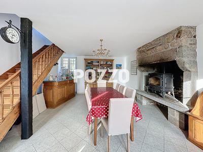 Maison - 225 m² - 10 pièces