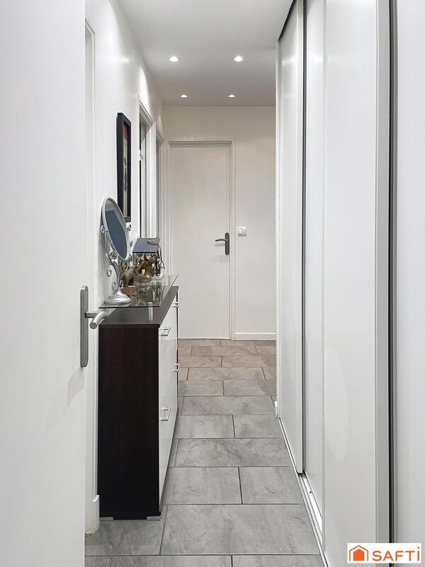 Appartement - 80 m² - 4 pièces