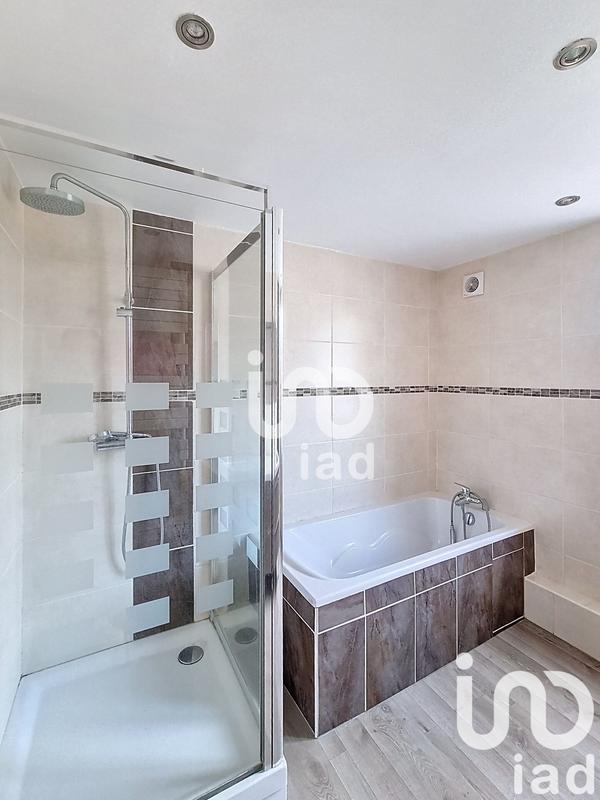 Maison - 139 m² - 7 pièces