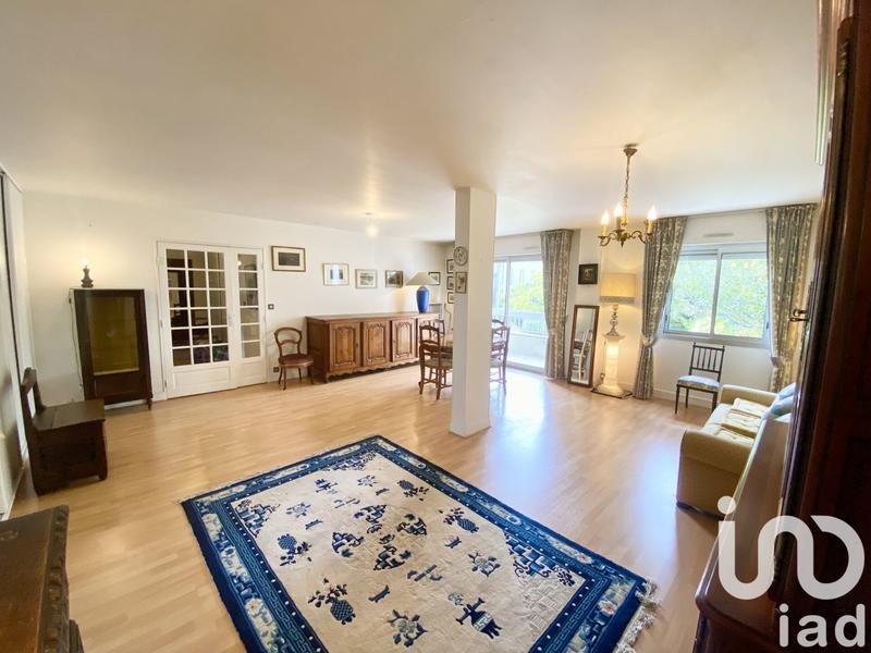 Appartement - 99 m² - 4 pièces