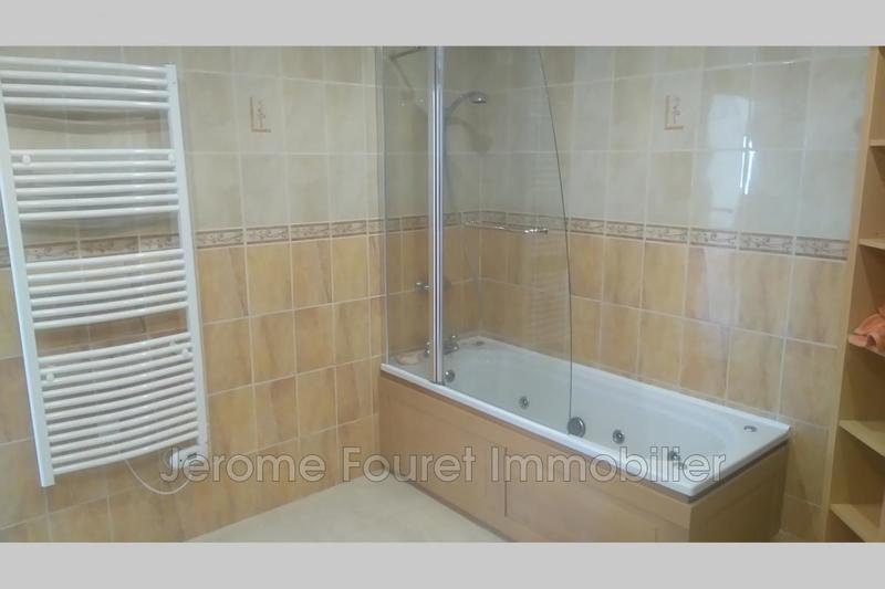 Maison - 900 m² - 6 pièces