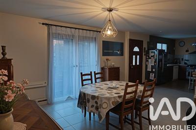 Maison - 140 m² - 8 pièces