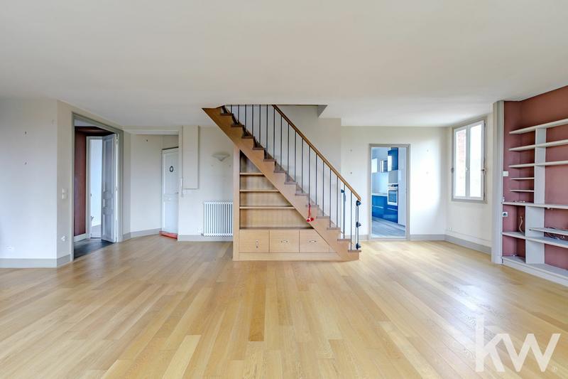 Appartement - 104 m² - 5 pièces