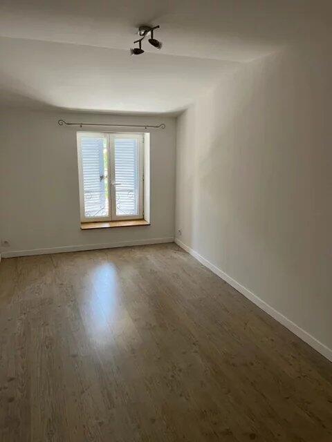 Maison de village - 100 m² - 4 pièces