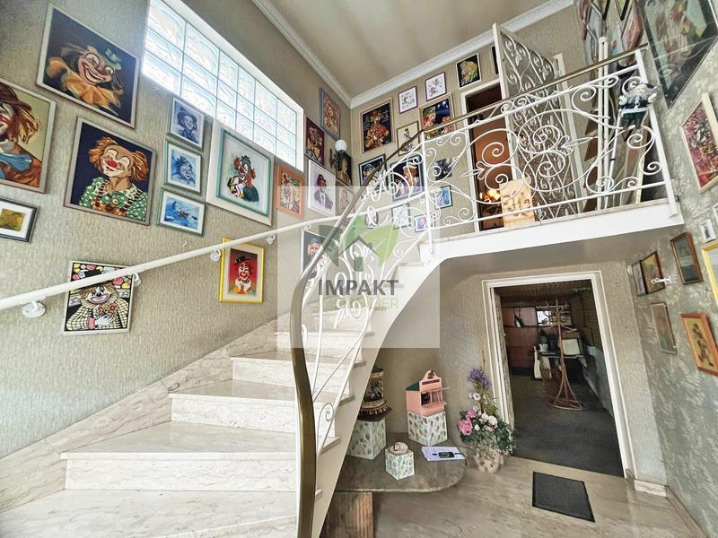 Maison - 166 m² - 6 pièces