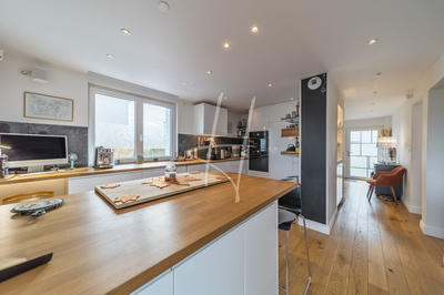 Maison - 158 m² - 7 pièces