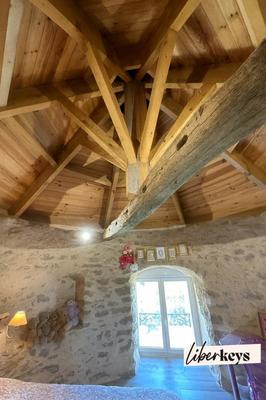 Propriété - 290 m² - 13 pièces