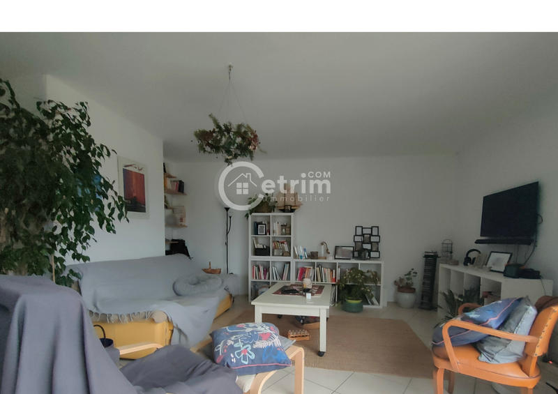 Maison - 218 m² - 7 pièces