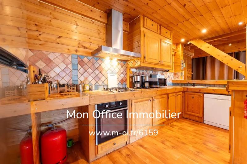 Châlet - 330 m² - 10 pièces