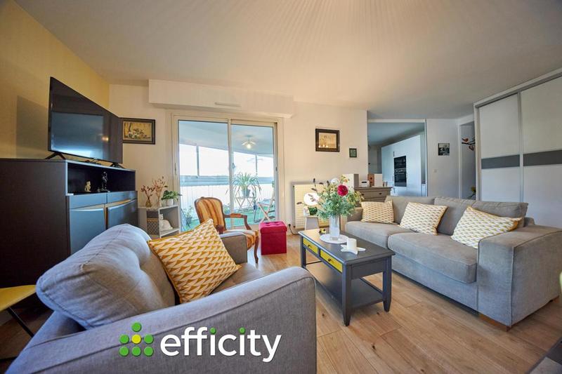 Appartement - 82 m² - 3 pièces