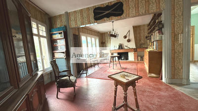 Maison - 192 m² - 11 pièces