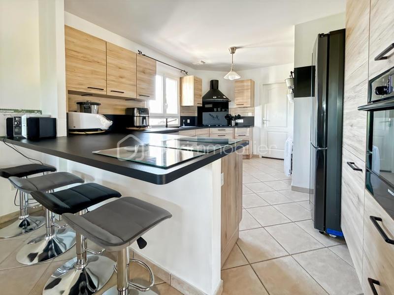 Maison - 179 m² - 6 pièces